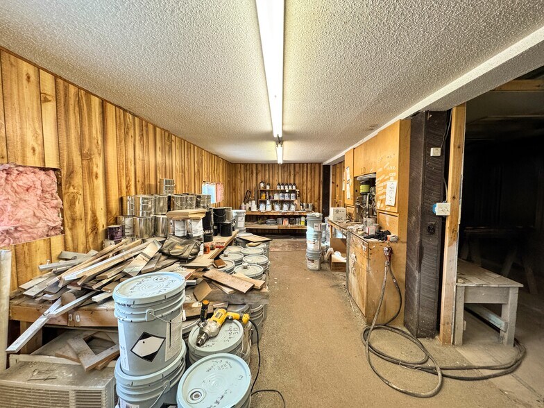 More Photos Of 2480 W Highway 63, Springbrook Warehouse For Sale