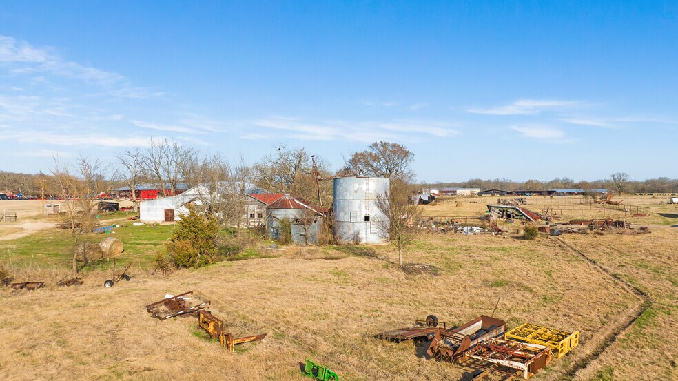 More Photos Of 3052 HWY 82 E, Paris Land For Sale