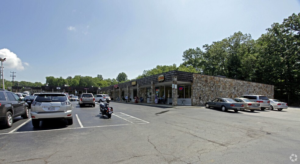 Primary Photo Of 1238 Taft Hwy, Signal Mountain Storefront For Lease