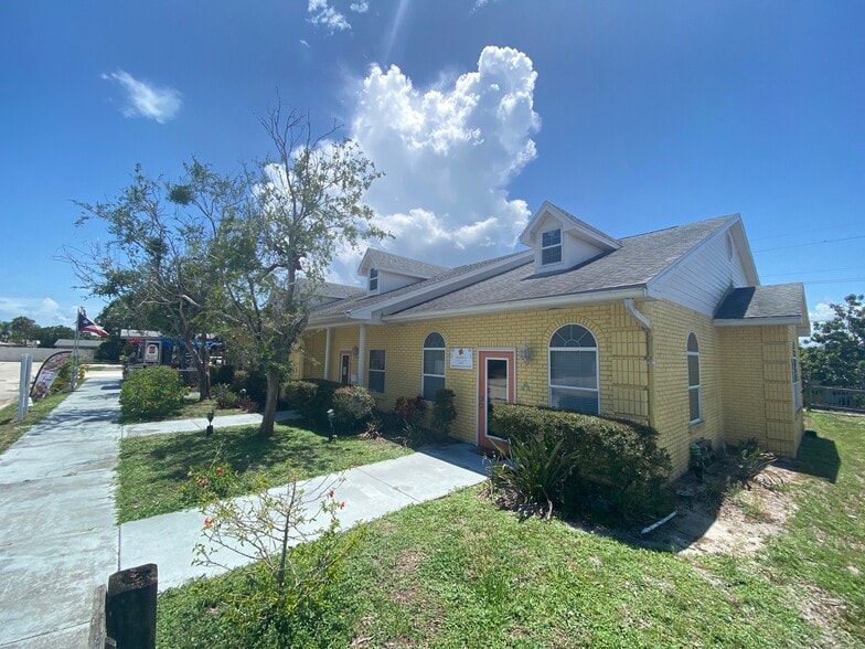 More Photos Of 1565 Sarno Rd, Melbourne Medical For Lease