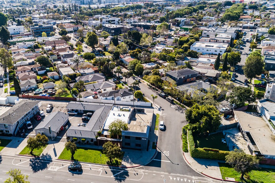More Photos Of 8642 Venice Blvd, Los Angeles Office Residential For Sale