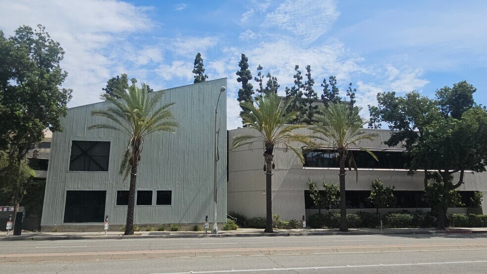 More Photos Of 150 S Arroyo Pky, Pasadena Office For Lease