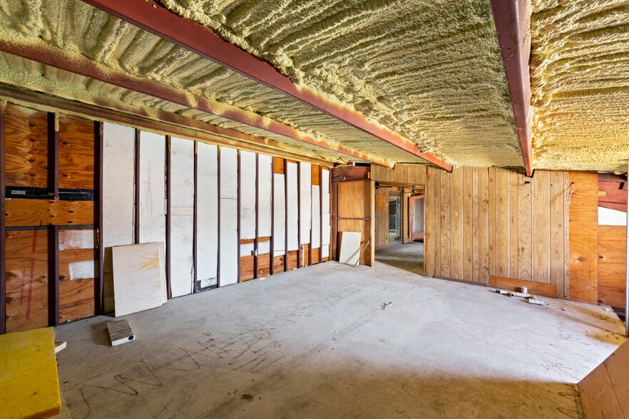 More Photos Of 4713 E Tidwell Rd, Houston Warehouse For Sale