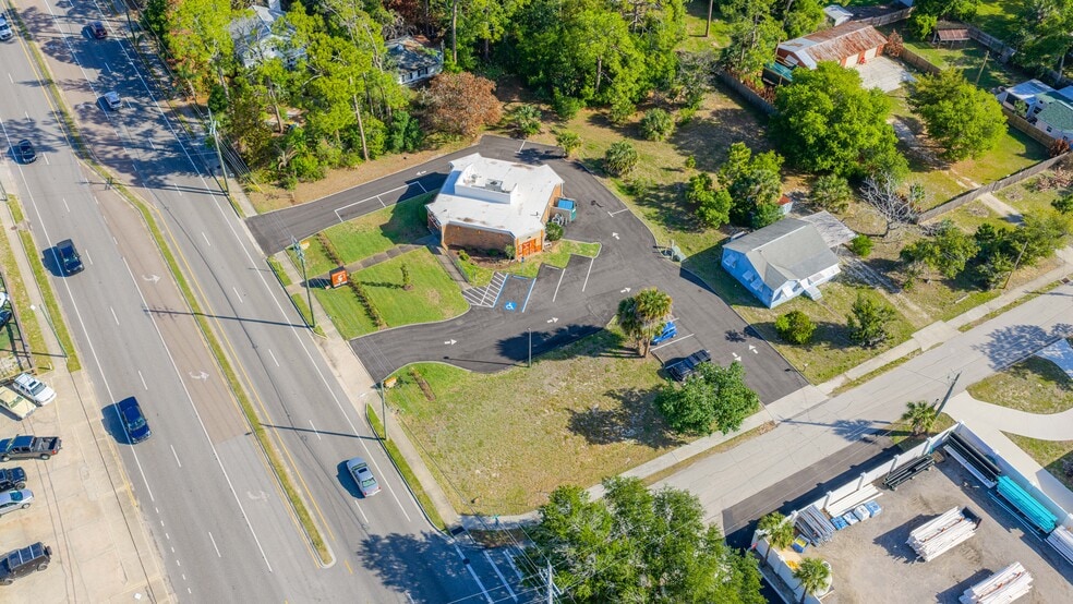 More Photos Of 1015 S Ridgewood Ave, Edgewater Office For Sale