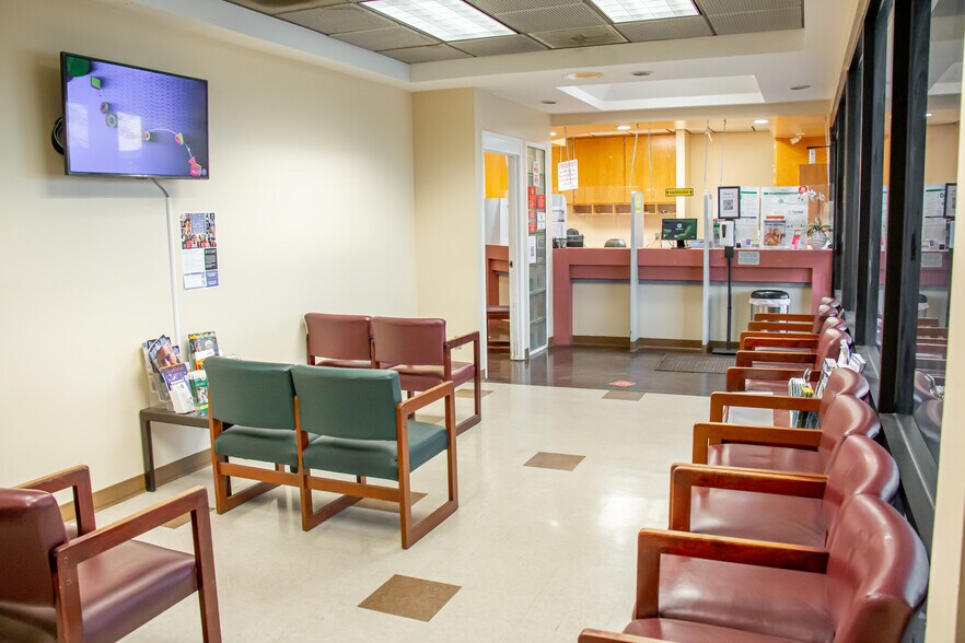 More Photos Of 1705 28th St, Bakersfield Medical For Lease