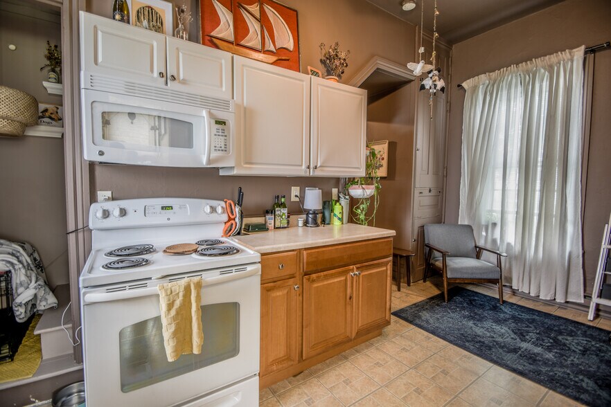 More Photos Of 1 S Main St, Richlandtown Apartments For Sale