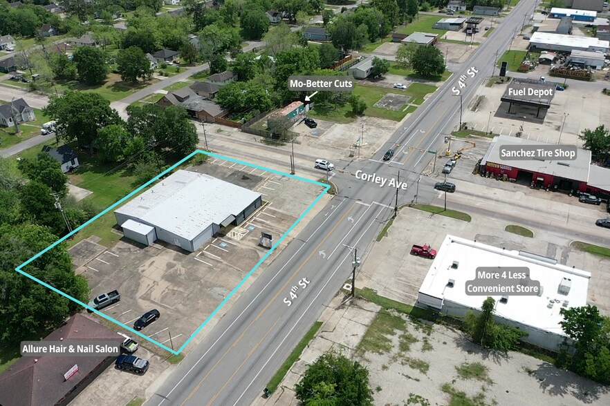 More Photos Of 2455 S 4th St, Beaumont Warehouse For Lease