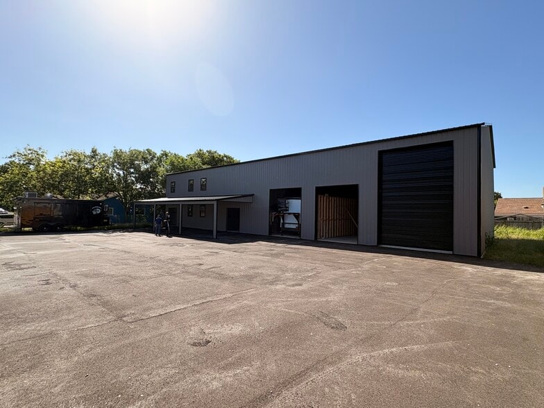 Primary Photo Of 1985 FM 2673, Canyon Lake Industrial For Sale