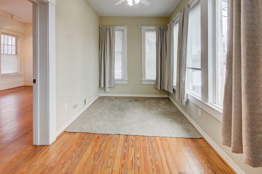 More Photos Of 239 Westheimer Rd, Houston Office Residential For Sale