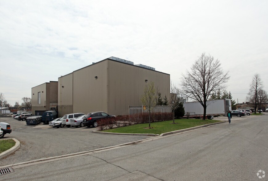 More Photos Of 1 Hafis Rd, Toronto Manufacturing For Sale