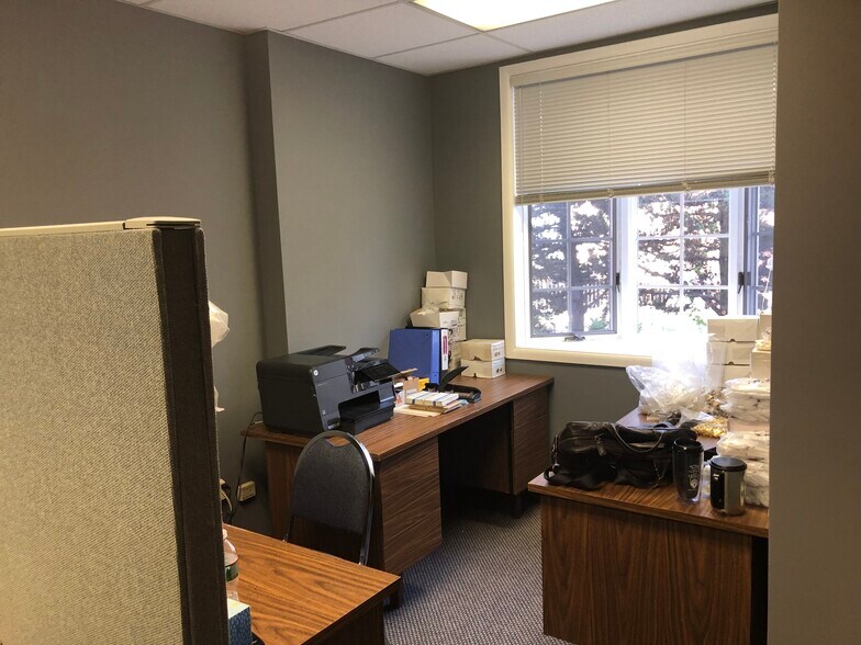 More Photos Of 271 US Highway 46, Fairfield Office For Lease