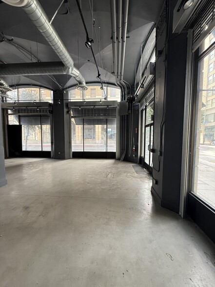 More Photos Of 758 S Spring St, Los Angeles Apartments For Lease