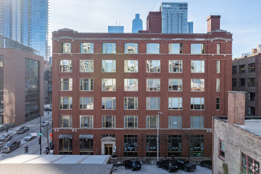 More Photos Of 343 W Erie St, Chicago Office For Lease
