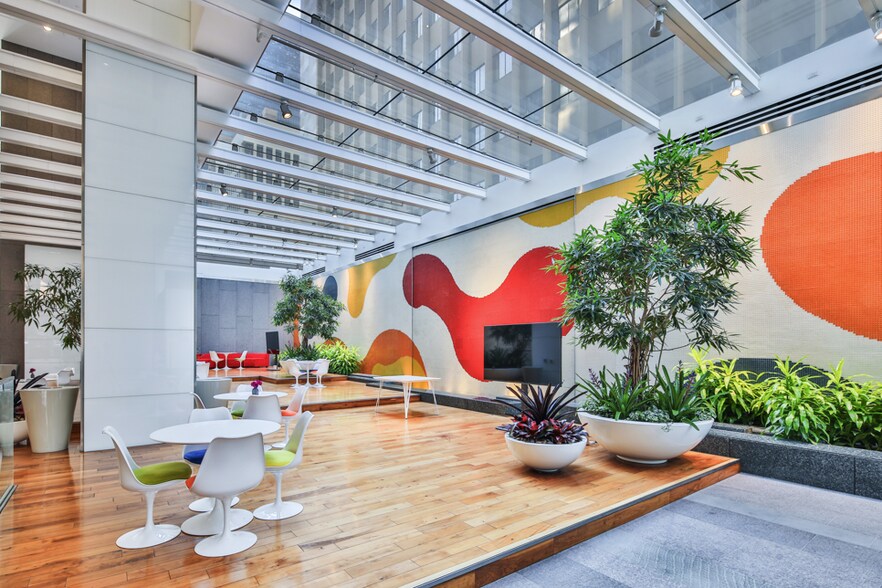 More Photos Of 707 Wilshire Blvd, Los Angeles Office For Lease