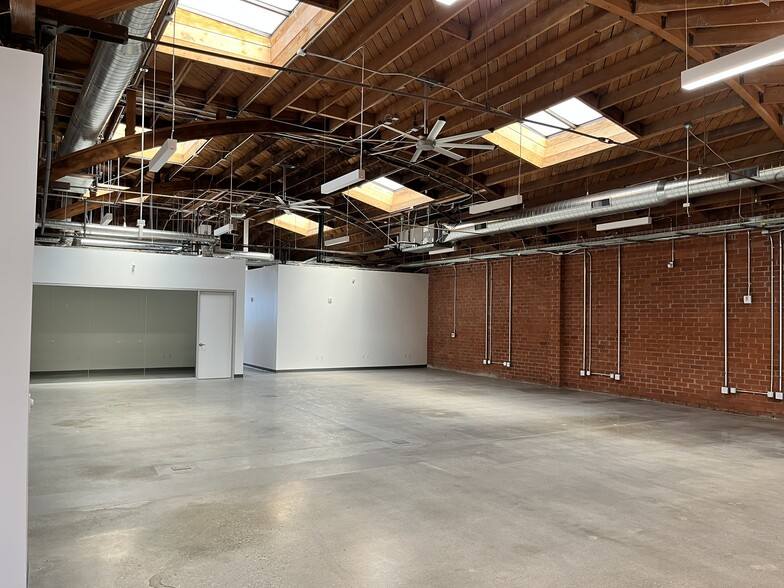 More Photos Of 900 E 4th St, Los Angeles Research And Development For Lease
