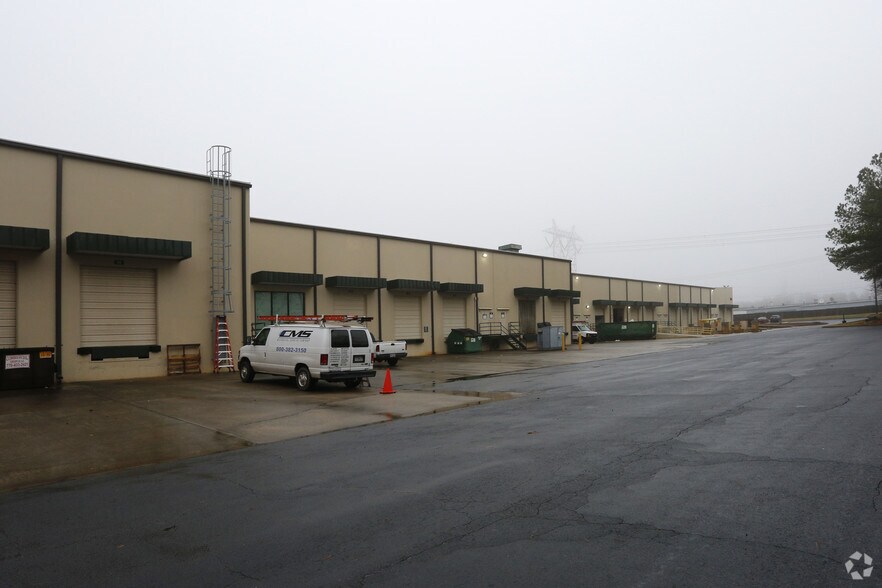 More Photos Of 1800 Sandy Plains Pky, Marietta Unknown For Lease