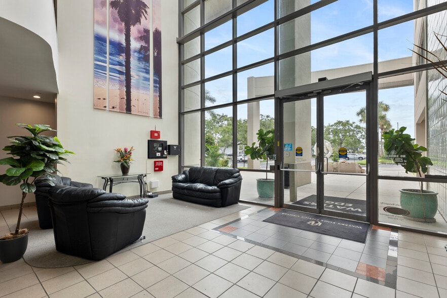 More Photos Of 2963 Gulf To Bay Blvd, Clearwater Office For Lease