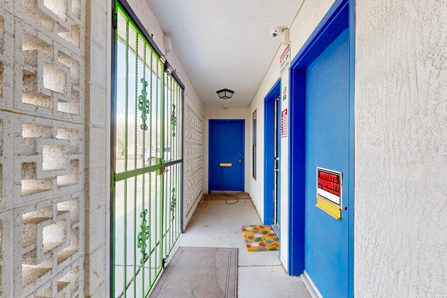 More Photos Of 516 Chama St NE, Albuquerque Office For Sale