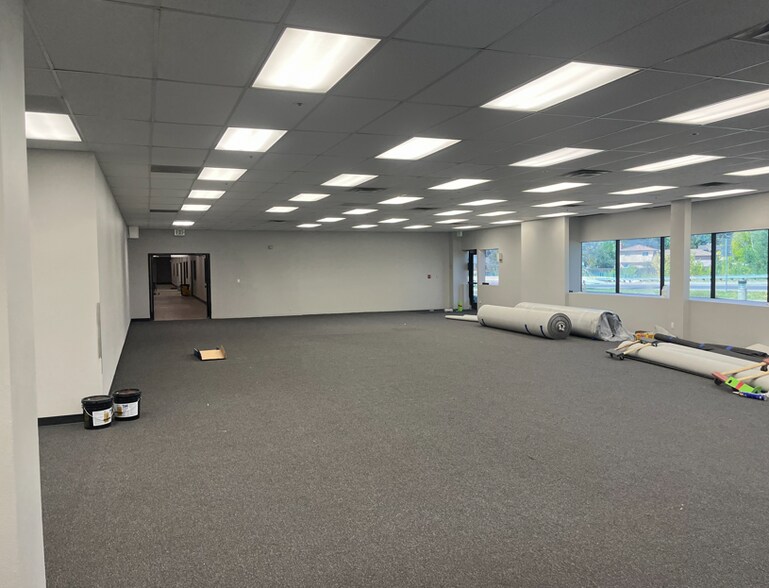 More Photos Of 980 Technology Ct, Colorado Springs Office For Lease