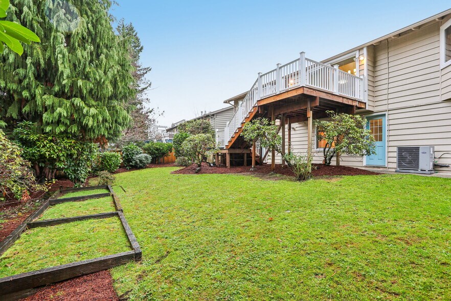 More Photos Of 5733 155th Ave NE, Redmond Apartments For Sale