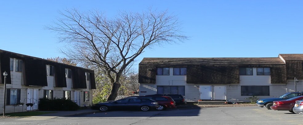 Primary Photo Of 60 E Main St, Fonda Apartments For Sale