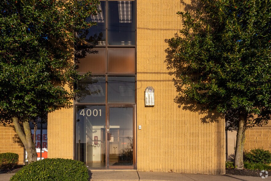More Photos Of 4001 Miller Rd, Wilmington Medical For Lease