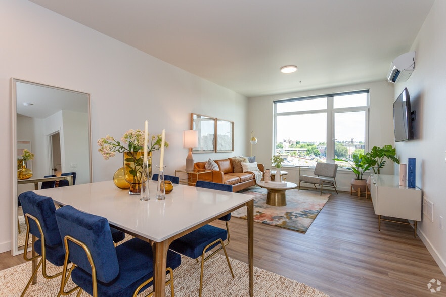 More Photos Of 700 Waterfront Way, Vancouver Apartments For Lease