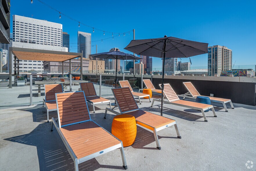 More Photos Of 1617 Fannin St, Houston Multifamily For Sale