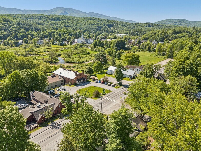 More Photos Of 299 Mountain Rd, Stowe Office Residential For Sale