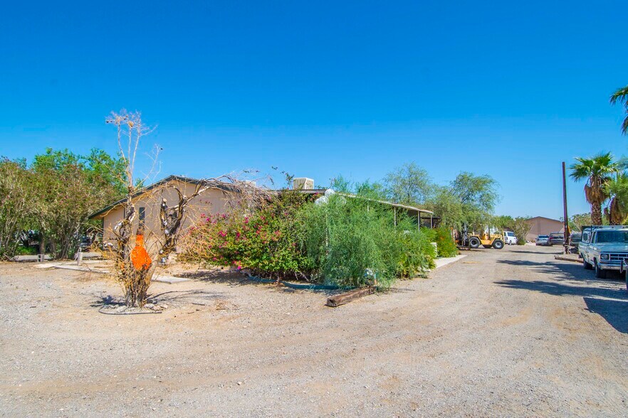 More Photos Of 1498 Main, Quartzsite Land For Sale