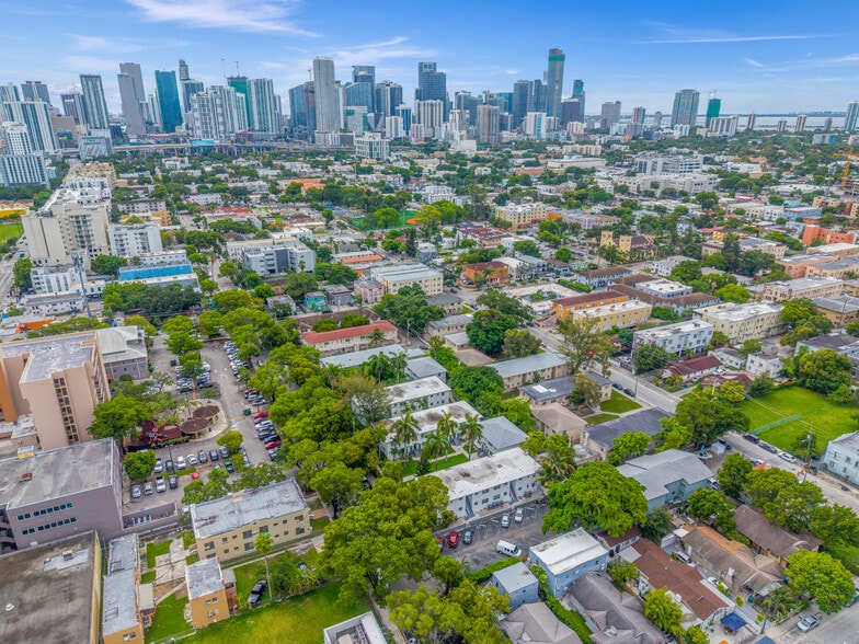 More Photos Of 931 SW 3rd St, Miami Apartments For Sale
