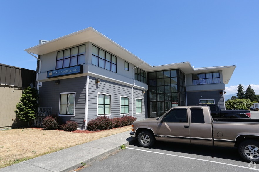 More Photos Of 2210 Riverside Dr, Mount Vernon Office For Lease