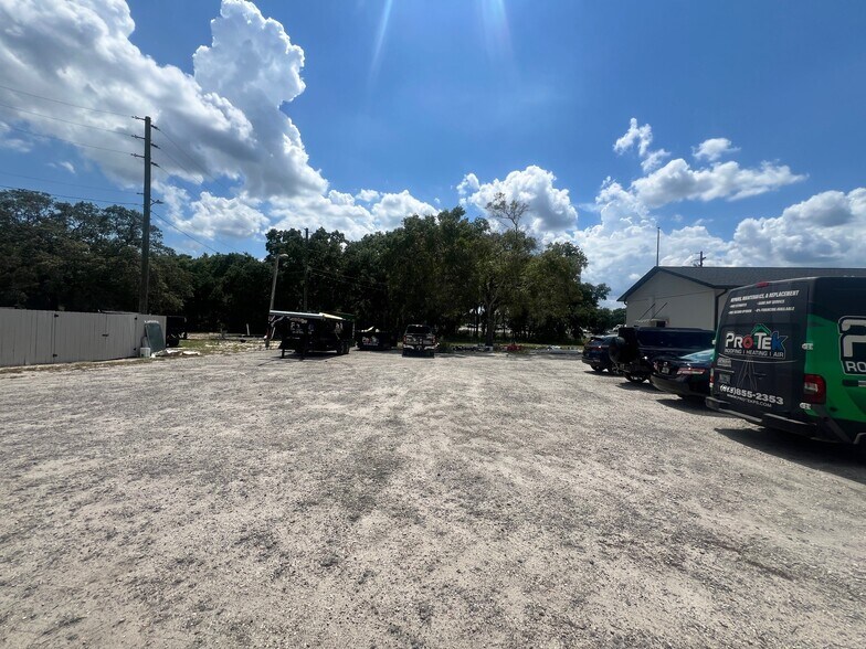 More Photos Of 6920 E Chelsea St, Tampa Light Distribution For Sale