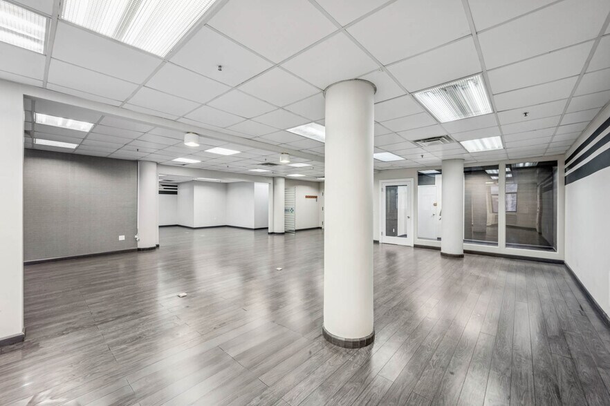 More Photos Of 16 W 32nd St, New York Office For Lease