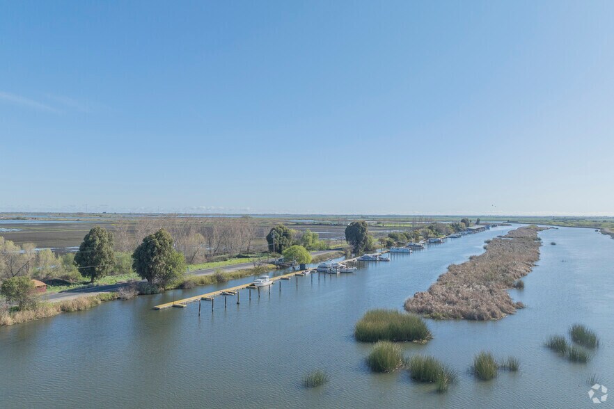 More Photos Of 7000 Holland Tract Rd, Brentwood Marina For Sale