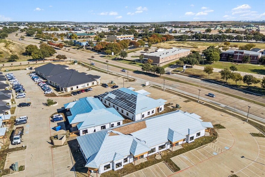More Photos Of 2600 MacArthur Blvd, Lewisville Medical For Lease