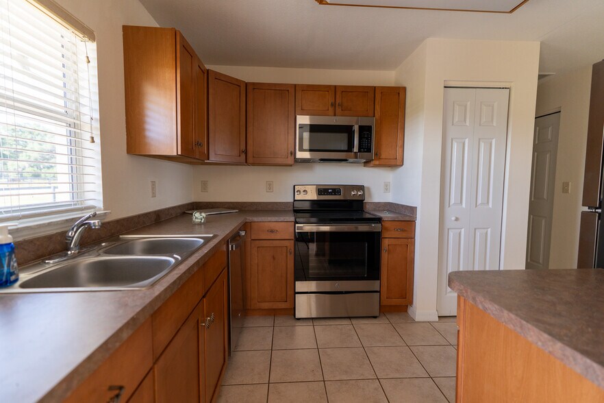 More Photos Of 12219 SW 26th St, Ocala Horse Stables For Sale