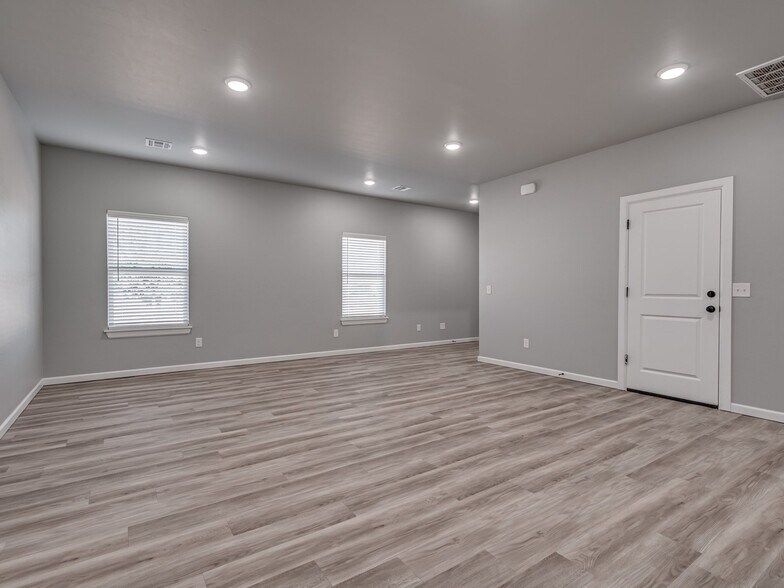 More Photos Of Josie Circle, Midwest City Apartments For Sale