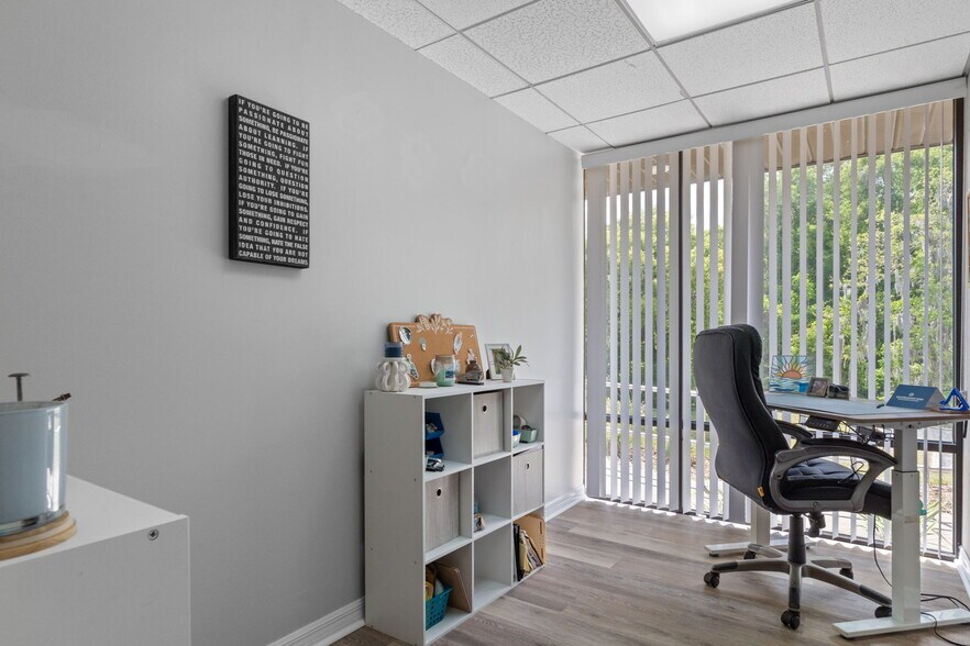 More Photos Of 315 Howell Ave, Brooksville Loft Creative Space For Sale