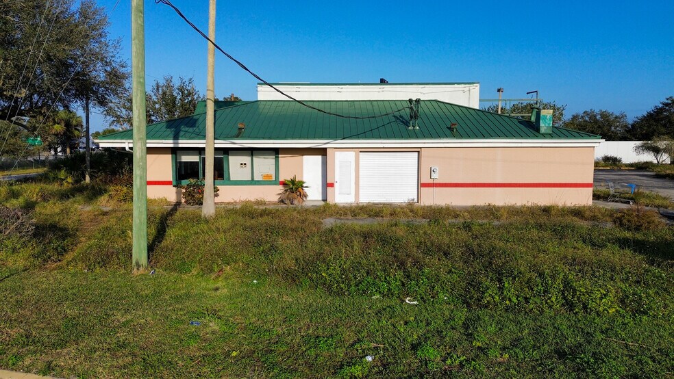 More Photos Of 6501 Darter Ct, Fort Pierce Restaurant For Sale