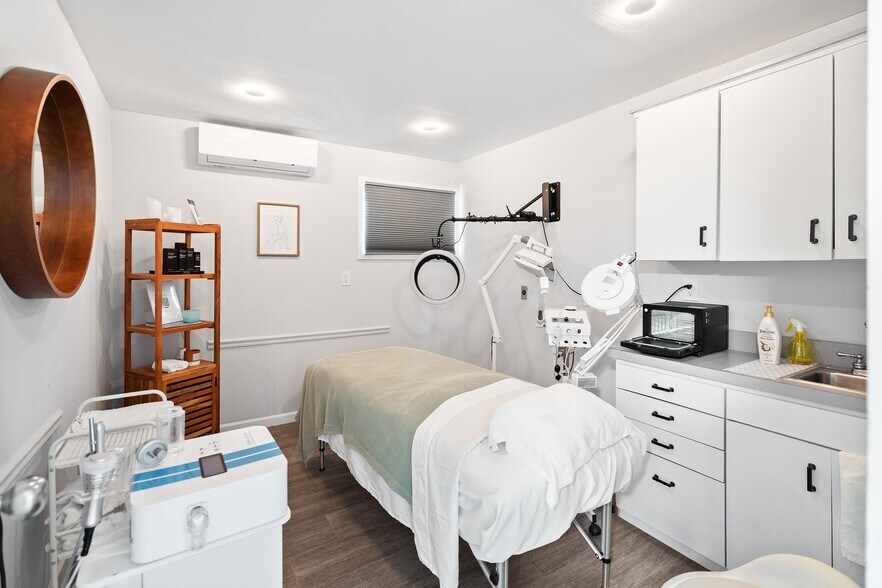 More Photos Of 198 North Ave E, Cranford Medical For Sale