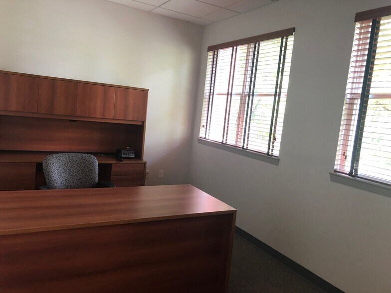 More Photos Of 504 Hamburg Tpke, Wayne Medical For Sale