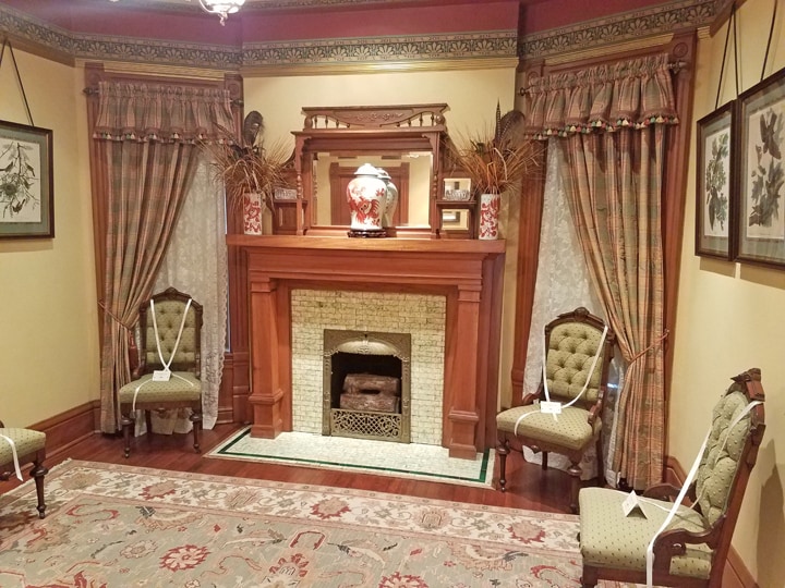 More Photos Of 1307 Massachusetts St, Lawrence Office For Lease