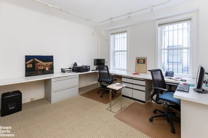 More Photos Of 45 E 62nd St, New York Apartments For Sale