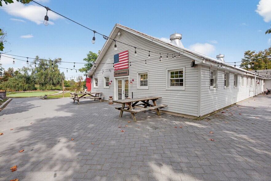 More Photos Of 65 Four Corners Rd, Warwick Specialty For Sale