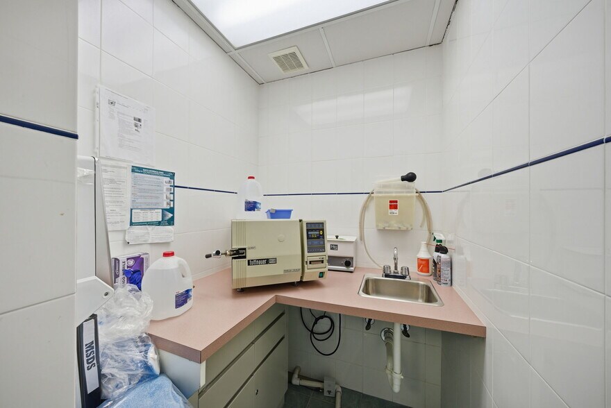 More Photos Of 415 Totowa Rd, Totowa Medical For Sale