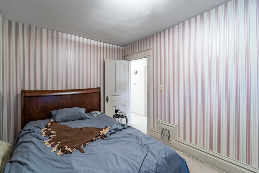 More Photos Of 550 S 1st Ave, Wausau Multifamily For Sale