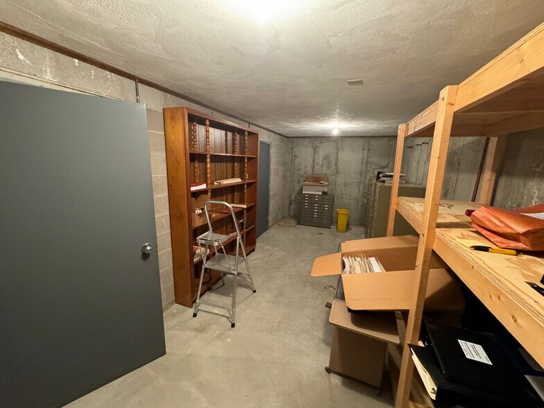 More Photos Of 321 Wedgewood Sq, Columbia Serviced Offices For Sale