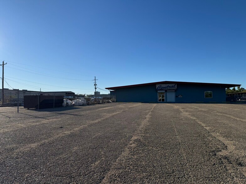 More Photos Of 7000 Greenwell Springs Rd, Baton Rouge Industrial For Sale