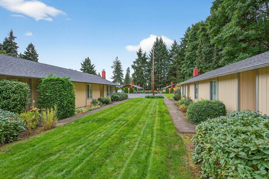 More Photos Of 3903 E 18th St, Vancouver Apartments For Sale